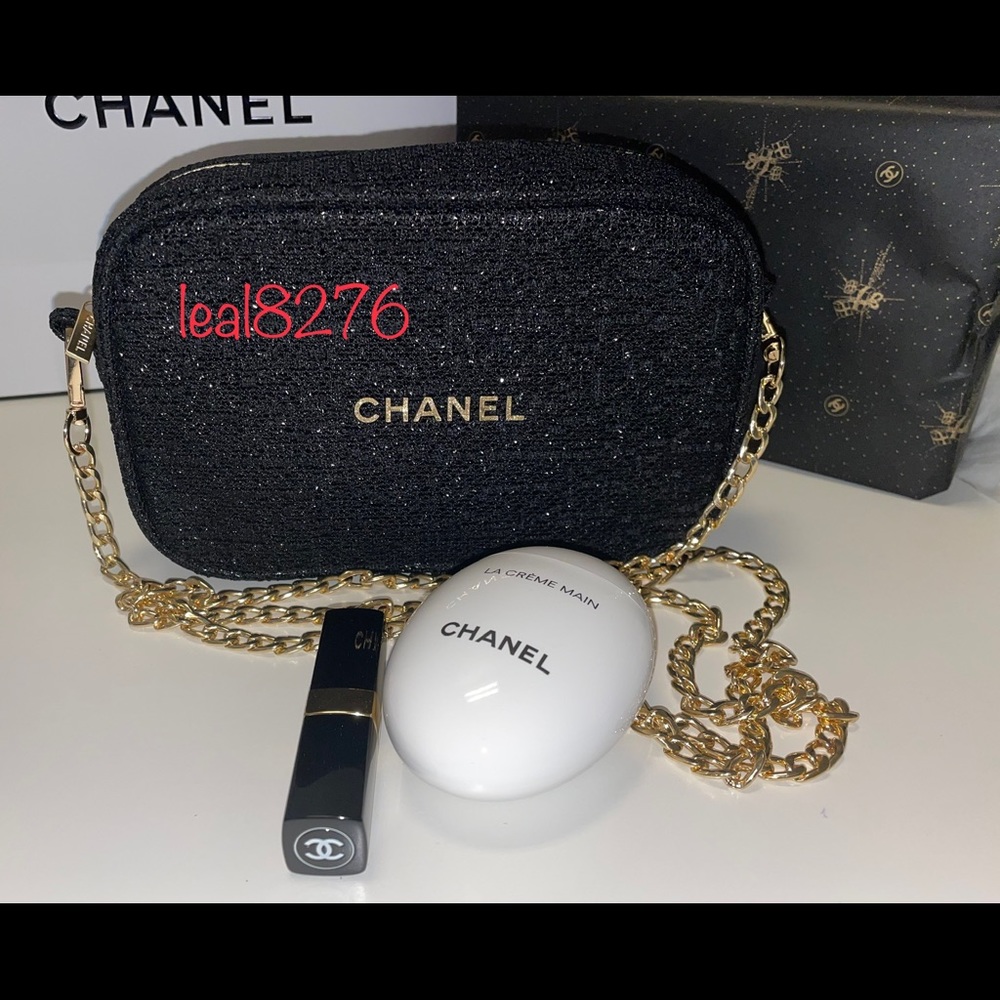 COPY - Chanel Moisture Must Haves 2021 Holiday gift set with chain